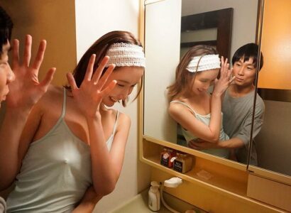 Em gái mặc đồ ngủ gợi cảm dụ dỗ đồng nghiệp qua đêm