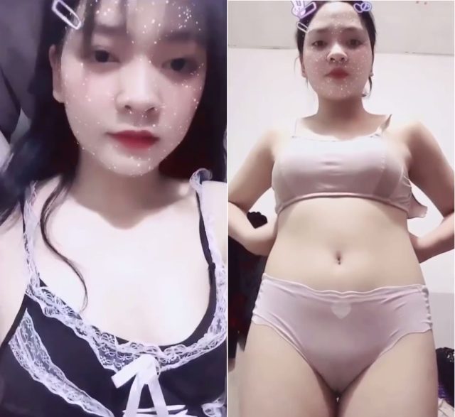 Nữ sinh vạch ngực cho bạn xem
