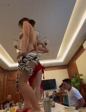 Sex ngày họp lớp