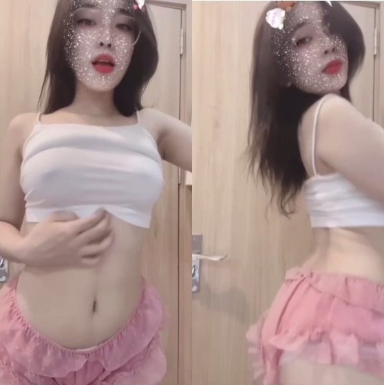 Thùy Dương da trắng bị bạn đụ tơi tả